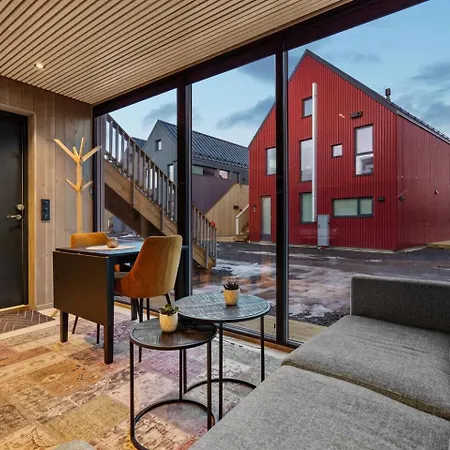 Rorbuleilighet I Idylliske Apartmán *