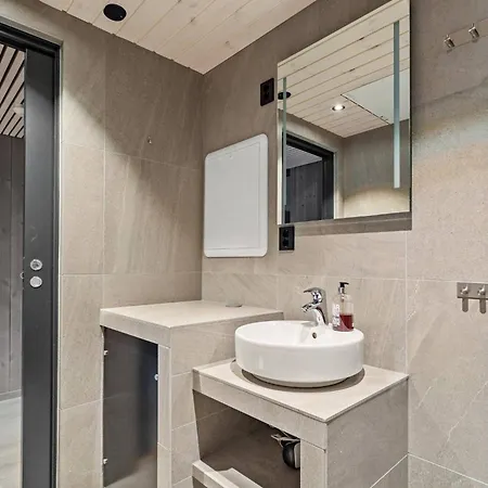 Apartment Rorbuleilighet I Idylliske Henningsvaer