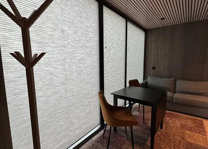 Rorbuleilighet I Idylliske Appartamento Henningsvær